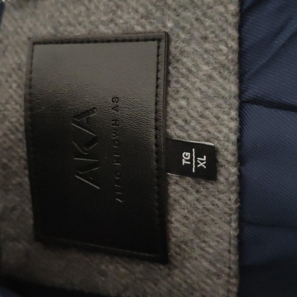 Jacket - Picture 5 of 15